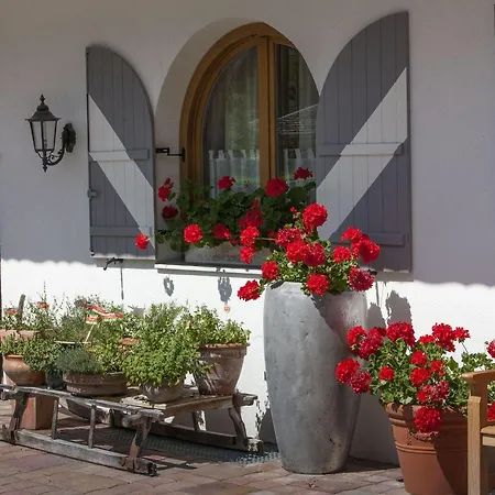 Hotel apartamentowy Landhof 4*
