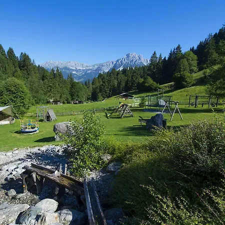 Hotel apartamentowy Landhof 4*