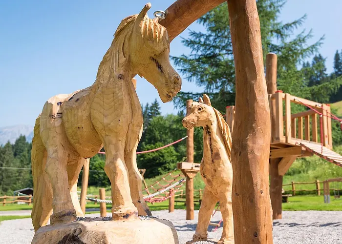 Landhof Apart-hotel 4*