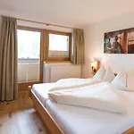 Landhof Apartmanhotel Ellmau