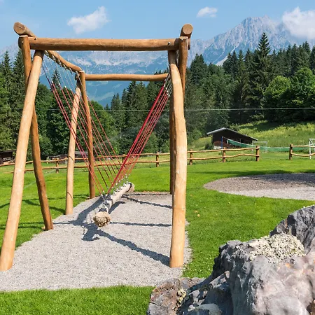 Apart-hotel Landhof 4*